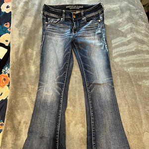 American Eagle KickbootJeans